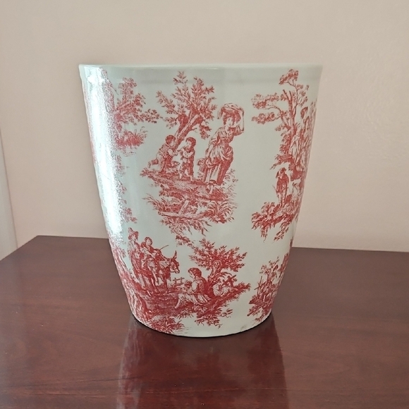 Ceramic Cache Pot - Picture 1 of 4